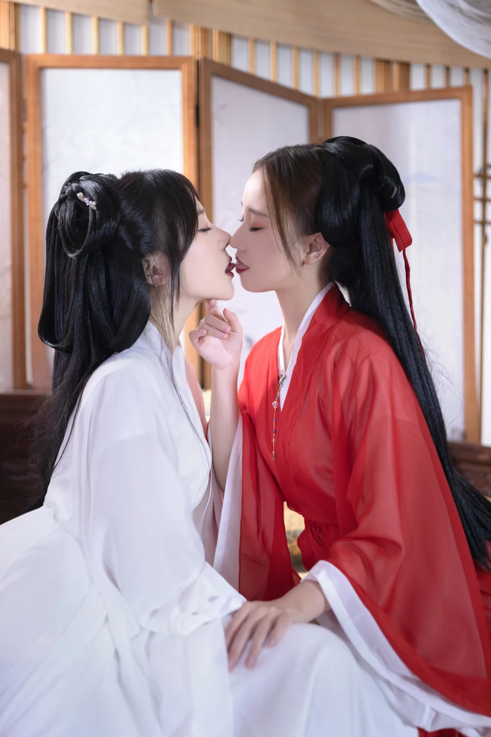 鱼子酱Fish - 双人古装 [154P-1.27GB]  tg@simisebaisi 【丝足阁】144.webp